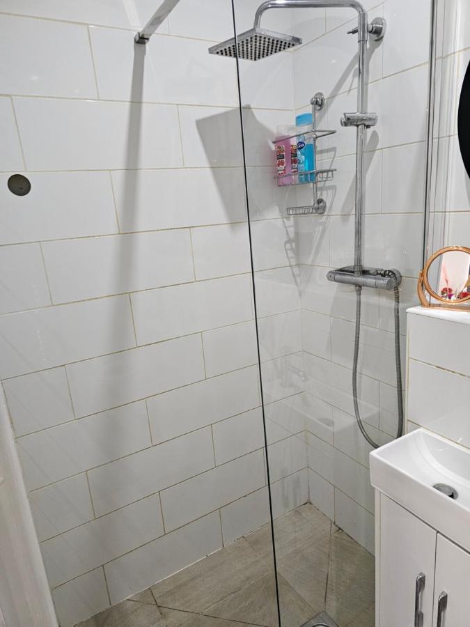 Empire Studio Apartment Bedford Bagian luar foto