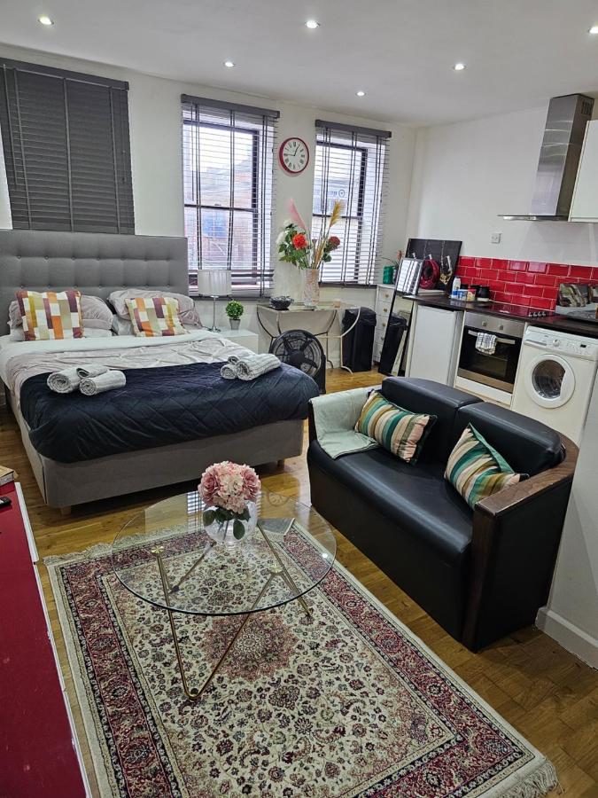 Empire Studio Apartment Bedford Bagian luar foto