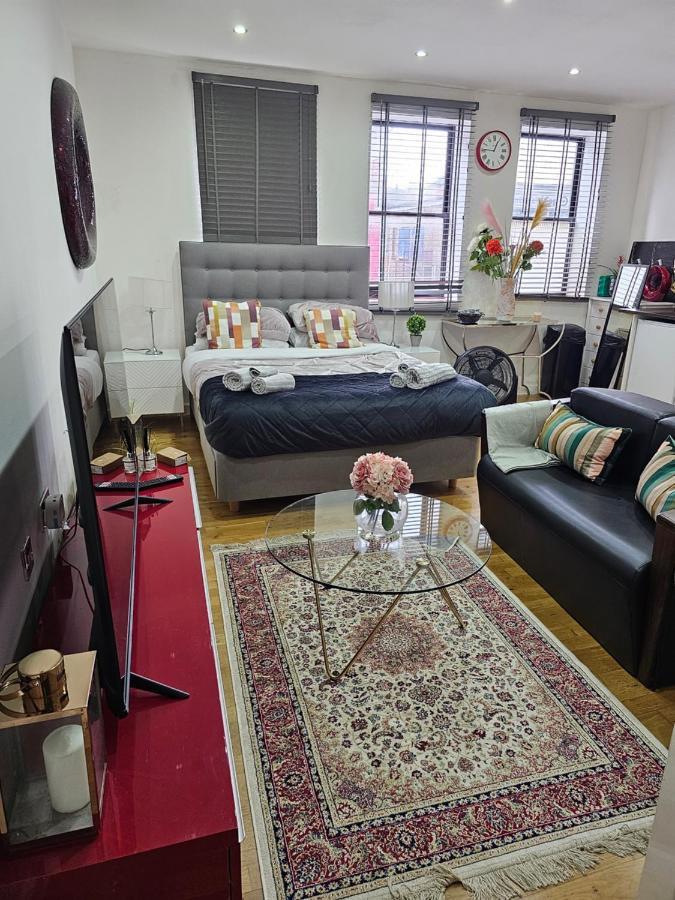 Empire Studio Apartment Bedford Bagian luar foto